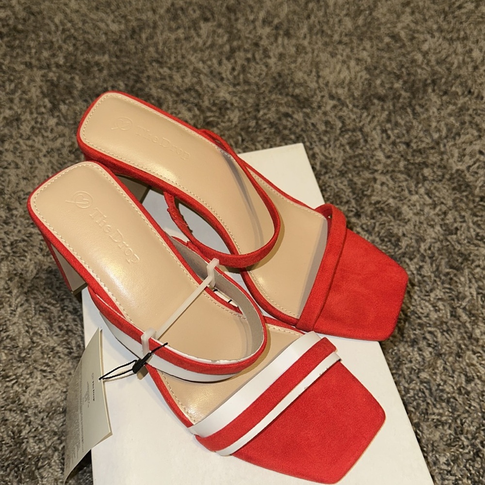 Heels - Picture 2 of 7